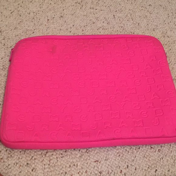 Marc Jacobs Laptop Case - Picture 5 of 8